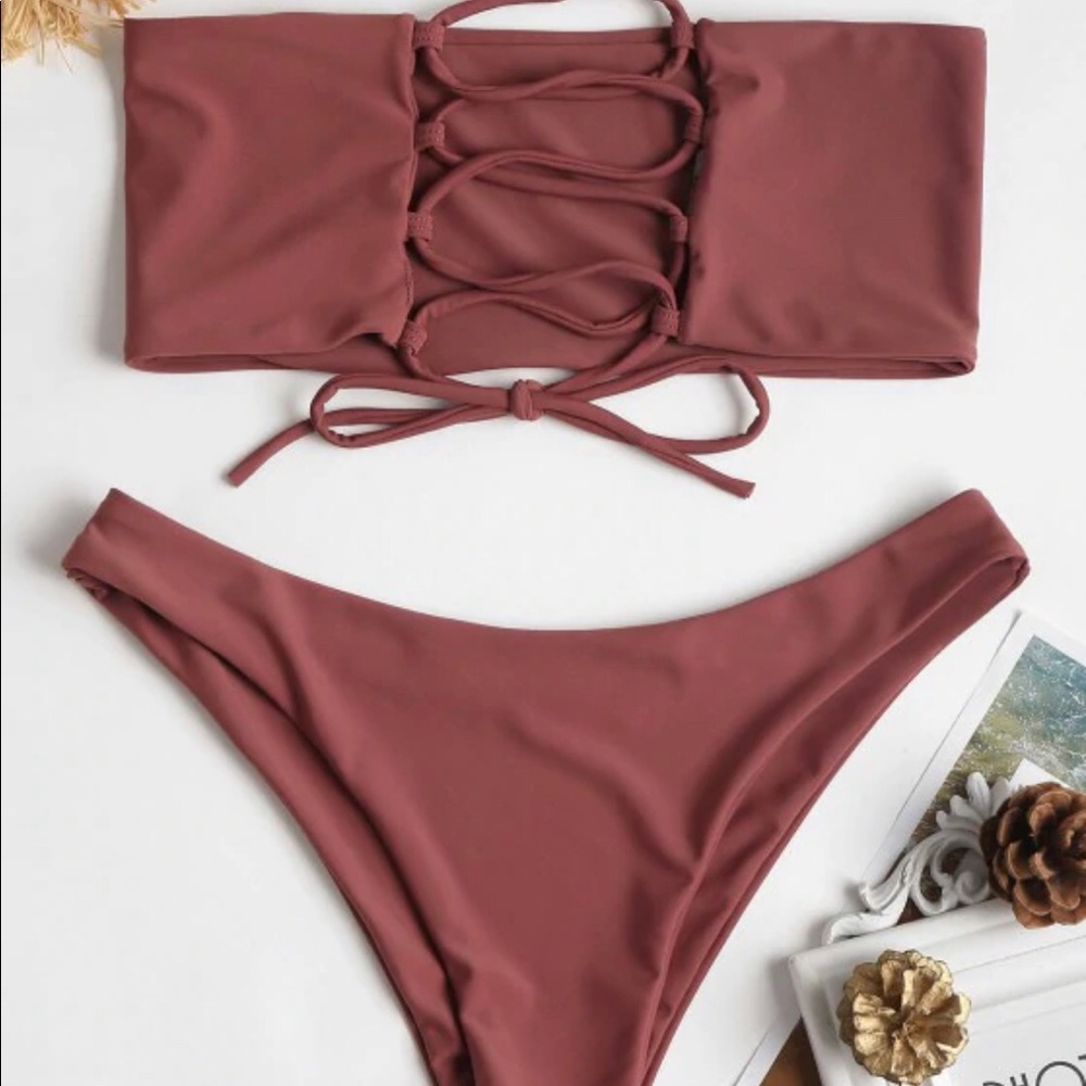 Bathing suit - Picture 3 of 3